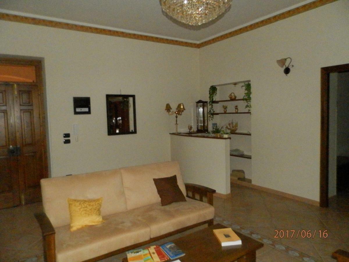 B&B Palazzo L'Occaso Castrovillari Bagian luar foto