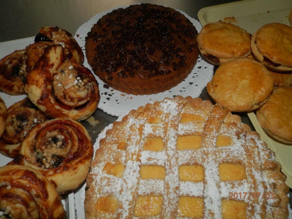 B&B Palazzo L'Occaso Castrovillari Bagian luar foto