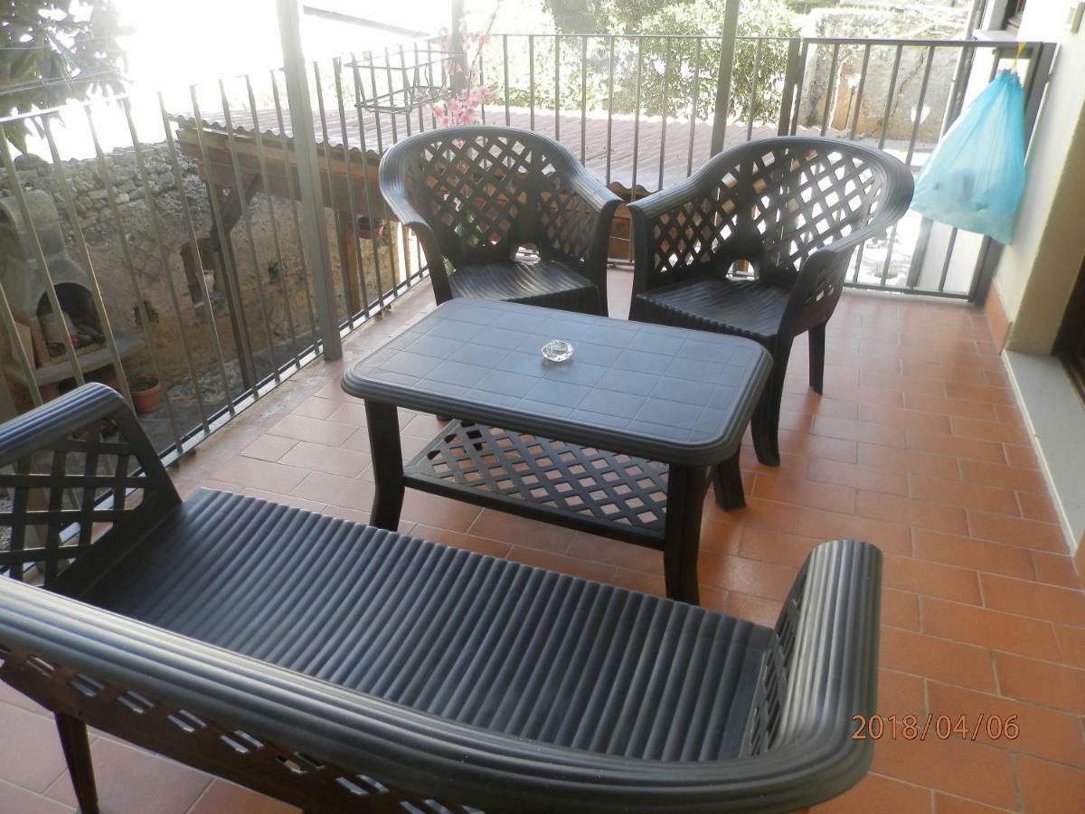 B&B Palazzo L'Occaso Castrovillari Bagian luar foto